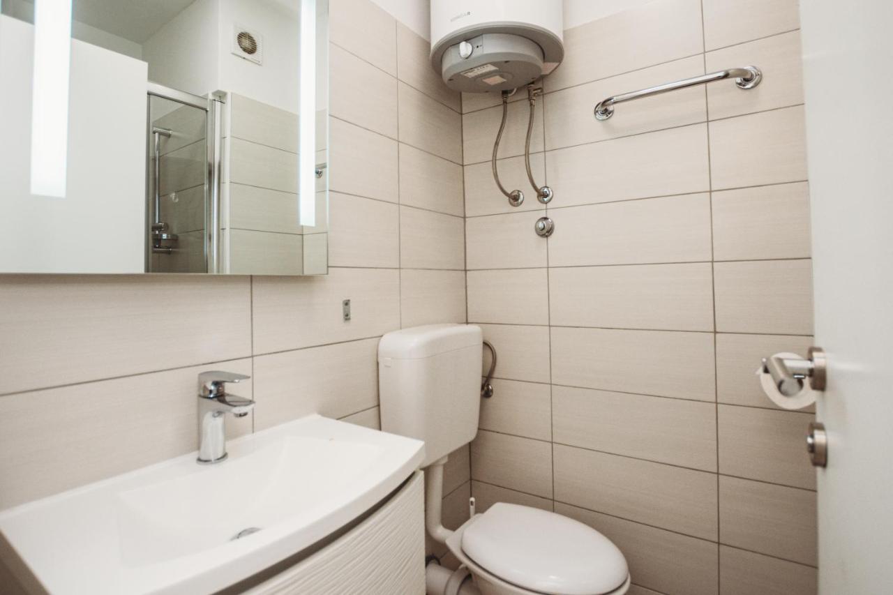 זאדאר Double And Single S Apartments מראה חיצוני תמונה