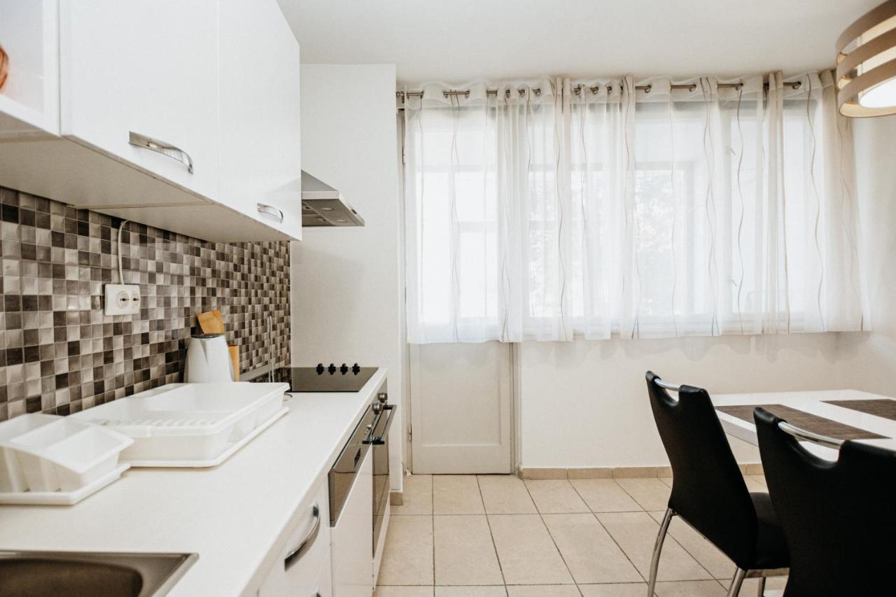 זאדאר Double And Single S Apartments מראה חיצוני תמונה