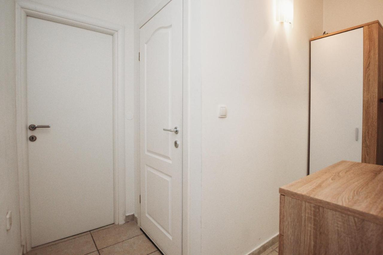 זאדאר Double And Single S Apartments מראה חיצוני תמונה
