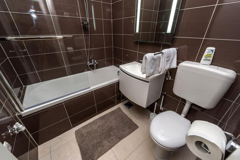 זאדאר Double And Single S Apartments מראה חיצוני תמונה